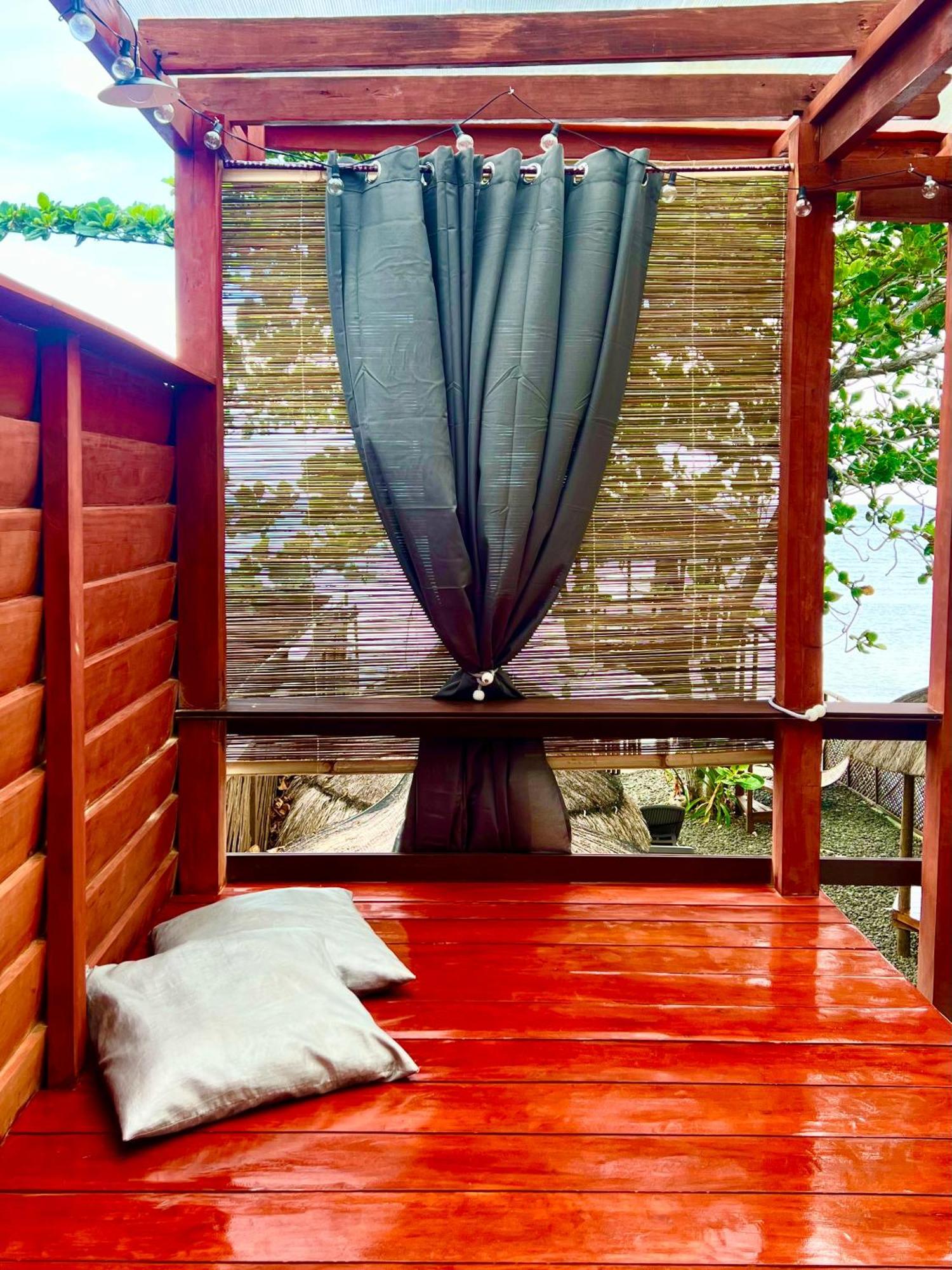 White Bada Guesthouse Siquijor Exterior foto